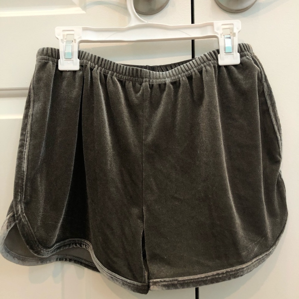 grey booty shorts